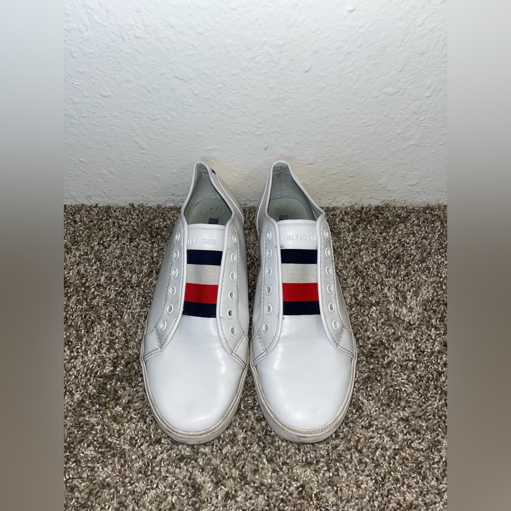 Women’s 8.5 Tommy Hilfiger Anni Slip On Shoes